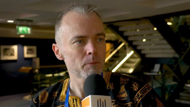 Bruno Putzeys at UK Hifi Show Live about audio formats & one of his fav DSD recordings of all time смотреть онлайн