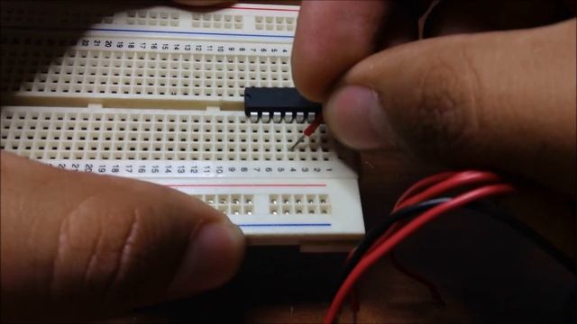 Programación ATTINY44/84 con "Arduino as ISP" смотреть онлайн