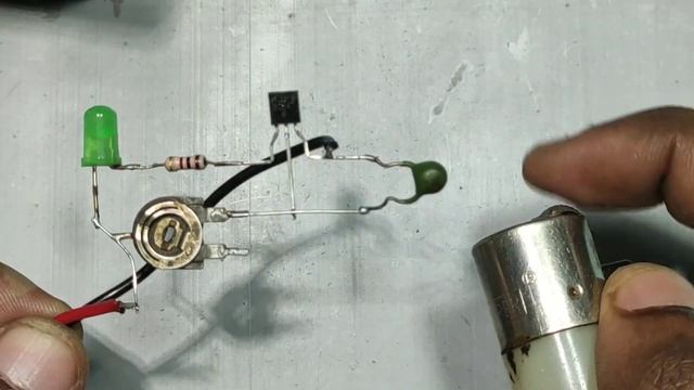 Fire Alarm Circuit || Heat Sensor Circuit || Temperature Controlled Fan || PTC thermistor Circuit смотреть онлайн