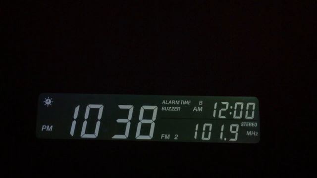 #SaraForHomecomingQueen2011 on the Radio смотреть онлайн