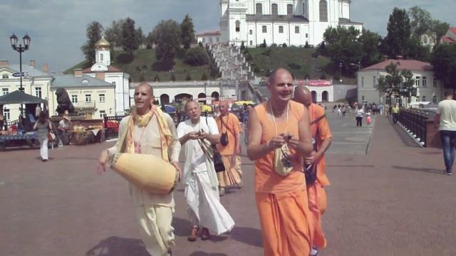 Маха-Харинама на Славянском базаре 15.07.2016г Часть 11 смотреть онлайн