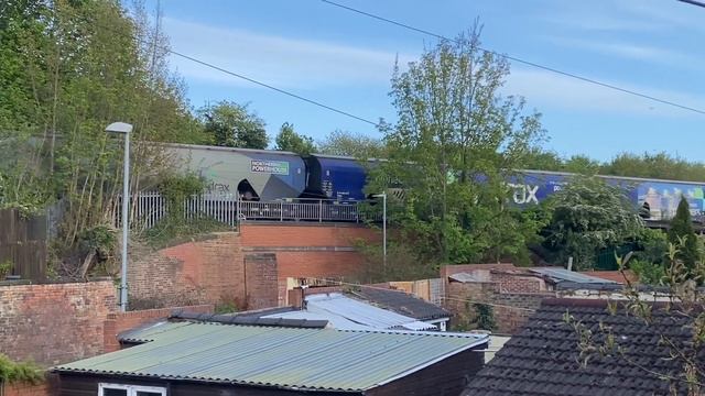 66014 DB cargo with 25 x empty Biomass 18:43 19E Sandsfield lane bridge 21/4/2024 смотреть онлайн