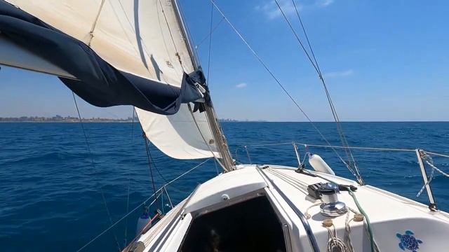 Sailing Yacht ! Hunter 27! Skipper Gal Nissim