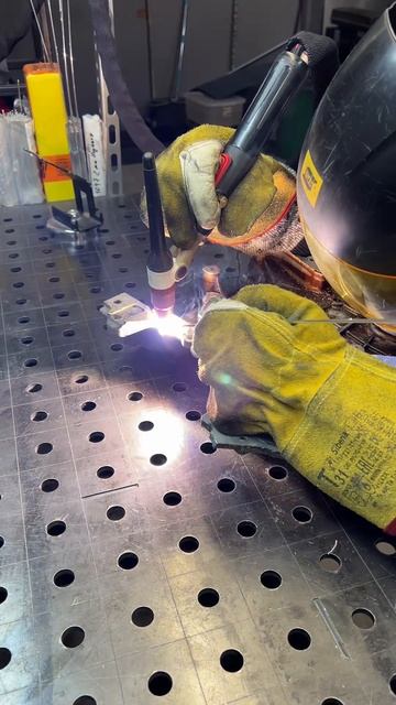 Крышка ДВС Kia