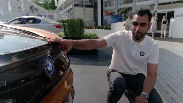 BMW UK The BMW i8 Roadster Walkaround at the BMW PGA Championship смотреть онлайн