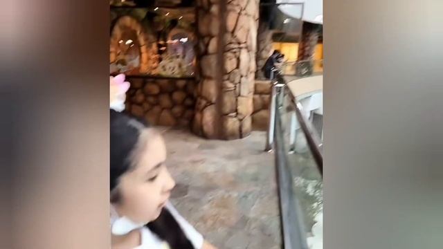 АКТРИСА КОРЕЯДА ЭГИЗАКЛАРИ БИЛАН МАЗЗА КИЛИБ УЙНАШМОКДА смотреть онлайн