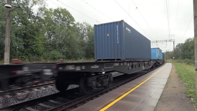 Тепловоз 2М62М-0569 на о.п. Кариотишкес / 2M62M-0569 at Kariotiškes stop смотреть онлайн