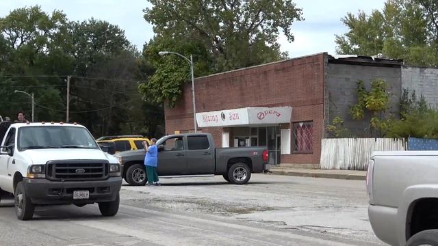 RICH HILL R-IV HOMECOMING PARADE 2021 | FOOTBALL | TUCKER MAXWELL смотреть онлайн