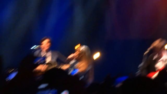 New Hope Club ft Danna Paola - Know Me Too Well - London 4/10/19 смотреть онлайн