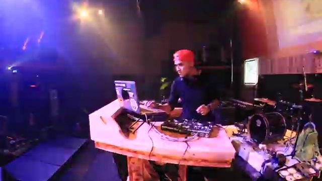 DJ Vicky Nitinegoro at Terrace Cafe Jogja смотреть онлайн