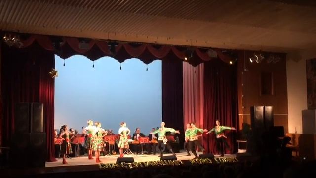 «Новогодний гала-концерт» смотреть онлайн