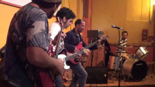 FOUR CORNERS / I Got To Find My Baby ( The Beatles) ;Ciclo Neutrino 02-03-2016. смотреть онлайн