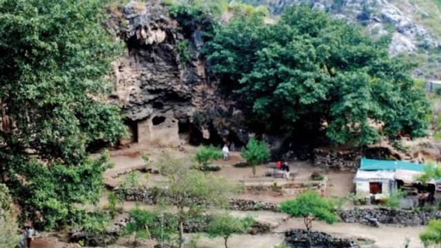 Natural beauty islamabad village Shah Allah Ditta #shorts #margalla hills #EMAN ESTATE смотреть онлайн