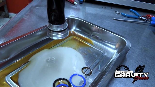 Mantenimiento FOX 40 / Service FOX 40 смотреть онлайн