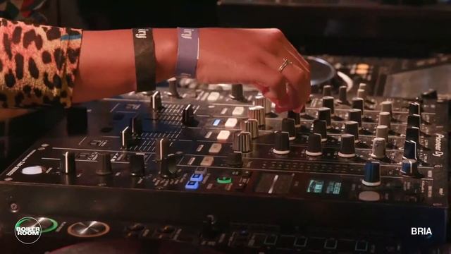 Bria | Boiler Room x Lost Sundays смотреть онлайн