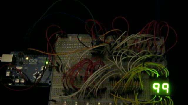 Arduino with seven-segment LED displays смотреть онлайн