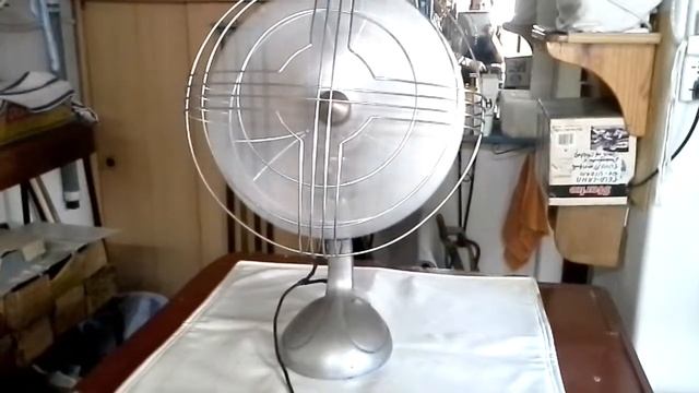 Ventilador de Techo Antiguo de Metal Potente смотреть онлайн