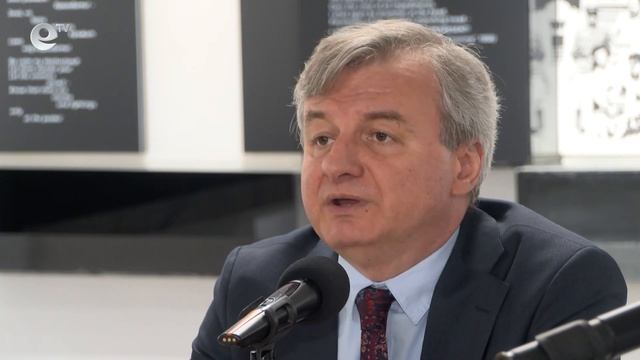 Кръгла маса на тема "Кой се страхува от Пеньо Пенев?" се проведе в Димитровград смотреть онлайн