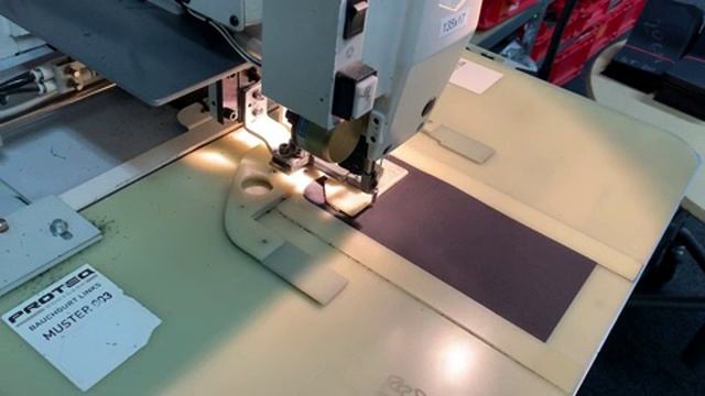 Шаблонная машина, машина программируемого стежка -18 смотреть онлайн