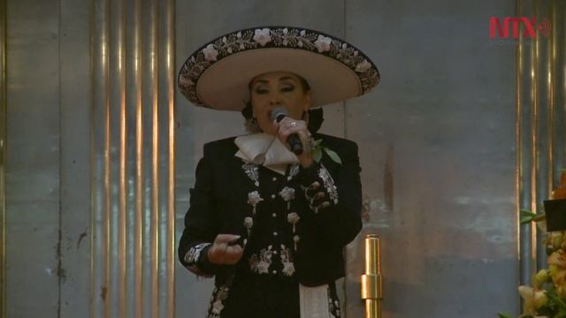 Cantando despiden a Juan Gabriel смотреть онлайн