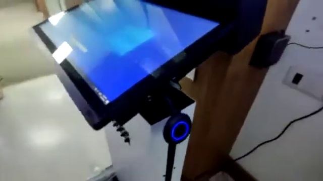 Video Videowall with Slim podium and wireless connectivity смотреть онлайн