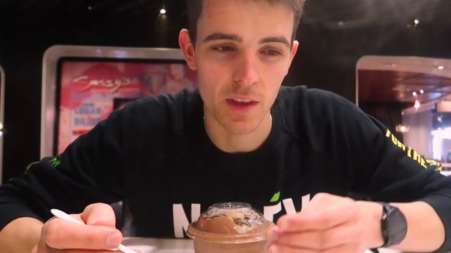 Pret A Manger Has Amazing Vegan Options смотреть онлайн