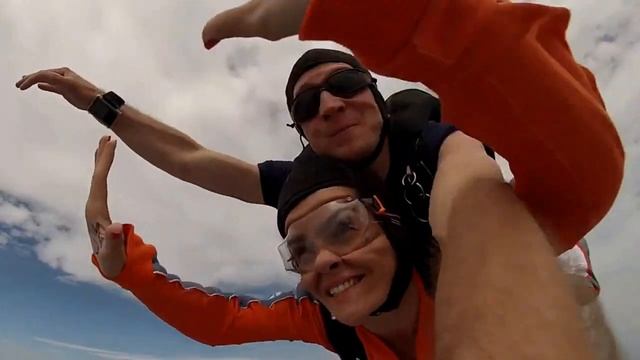 My First Tandem Jump ! смотреть онлайн
