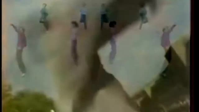 Fliege weg, Wolke -Улетай, туча - Alla Pugatchewa смотреть онлайн