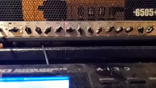 Peavey 6505+ with GT1000 смотреть онлайн