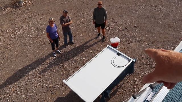 Mounting Solar Panels on Step Van E399 смотреть онлайн