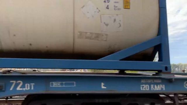 Электровоз ВЛ80С-1657/1656 С грузовым поездом смотреть онлайн