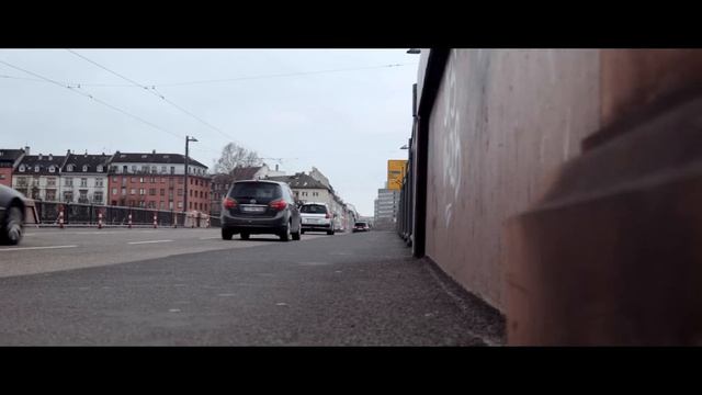 Azzis mit Herz: Deine Strassen (Musikvideo) смотреть онлайн