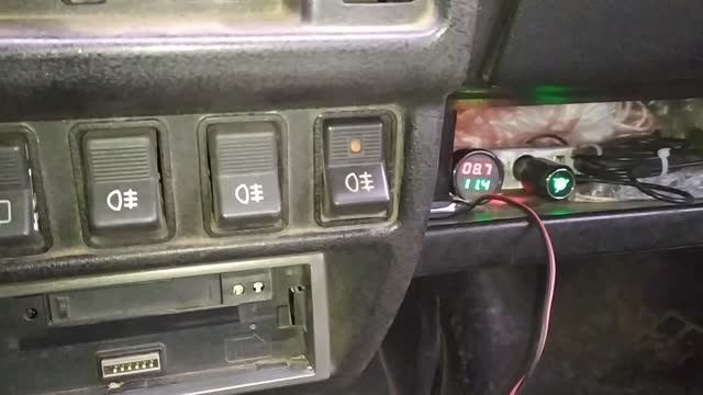 Нива 21213 при повороте ключа зажигания вся индикация гаснет. Стартер не крутит смотреть онлайн