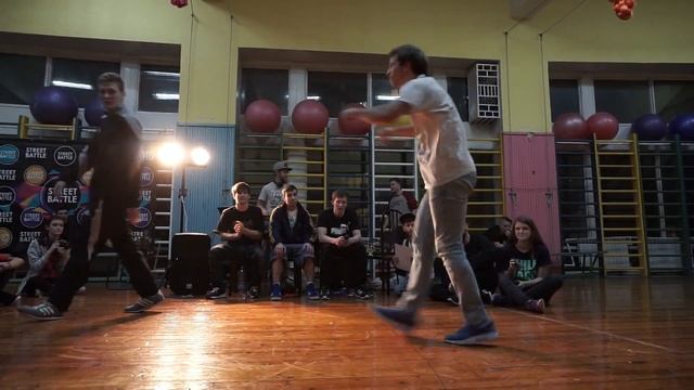 Space vs Padre | 1:4 | 1x1 PRO | STREET BATTLE Vol 3 | SPB | 12 11 17 - #bboy #bgirl #breakdance смотреть онлайн