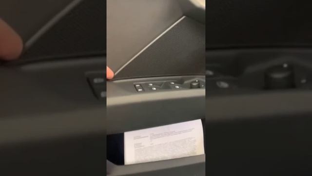 Как снять карту двери на Ауди А-3 2020года смотреть онлайн