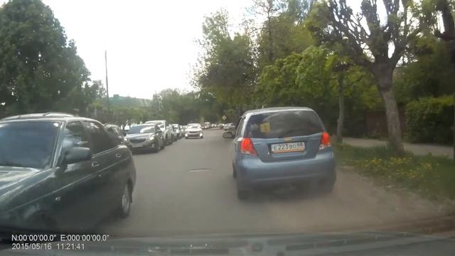 вот им надо, а ты подвинься