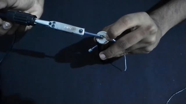 3V, 4V led bulb glowing in different colours смотреть онлайн