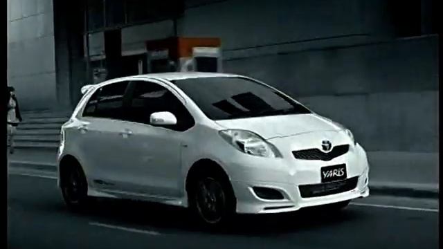 Tan @ Toyota Yaris смотреть онлайн