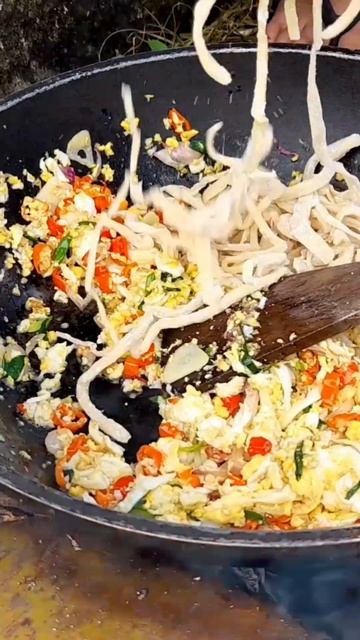 Cooking Handmade Duck Egg Noodle. Indonesian food смотреть онлайн