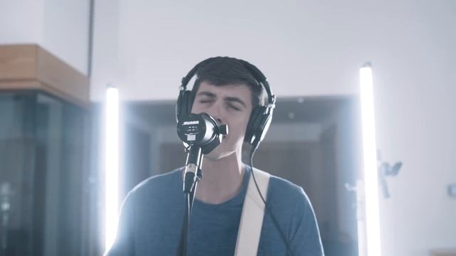 Walden - "Alive" (The Static Sessions) смотреть онлайн