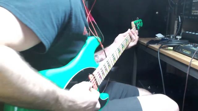 Ernie Ball Music Man BFR Cutlass Mesa Studio Preamp Line 6 Helix Rack смотреть онлайн