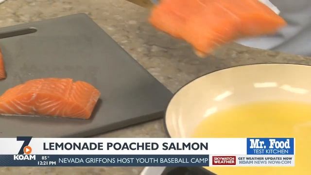 Mr. Food: Lemonade Poached Salmon (6-19-2023) смотреть онлайн