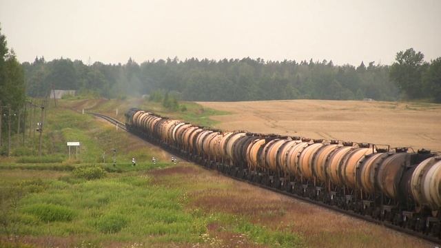 Тепловоз 2М62-0737 на быв. ст. Йоста / 2M62-0737 passing ex Josta station смотреть онлайн