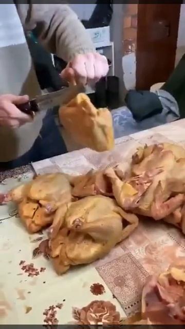 Кизляр нож рубит кур как щепки , ножи 🔪 спарта смотреть онлайн