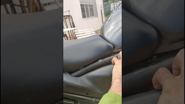 Nivel de anticongelante y liquido de frenos trasero suzuki Bandit gsf650N 2009-2010 смотреть онлайн