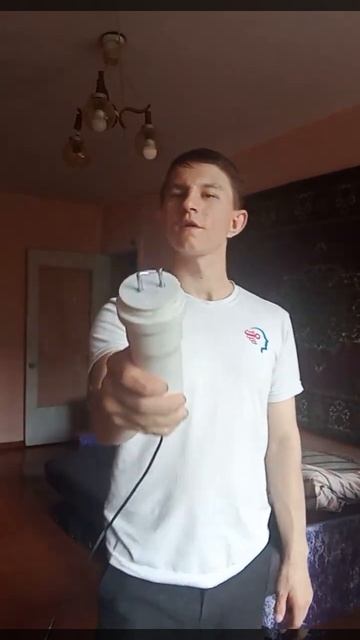 Портативный электрошокер (генератор 14 Вт выходной мощности, выходной ток 3.2 мА, напряжение 4.5 кВ смотреть онлайн