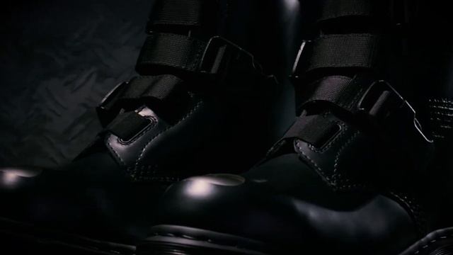 DR. MARTENS x WTAPS 1460 REMASTERED смотреть онлайн