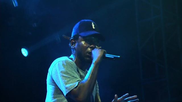 Watch Ellie Goulding, Kendrick Lamar and Calvin Harris at the Bacardi Triangle in Puerto Rico смотреть онлайн