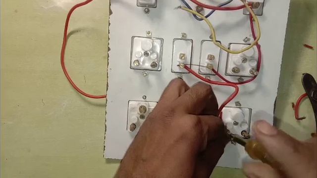 how to make 4 switch 4 socket fuse indicator holder board wiring || board wiring in Hindi смотреть онлайн