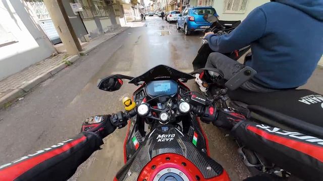 Motor İterken POLİSE YAKALANDIK! Buca MOTOVLOG #249 смотреть онлайн